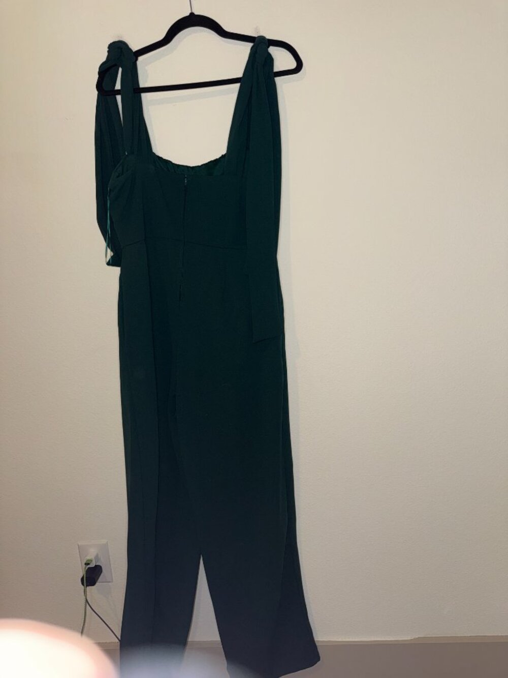 NWOT Francesca's Large Emerald Jumpsuit - Picture 3 of 3
